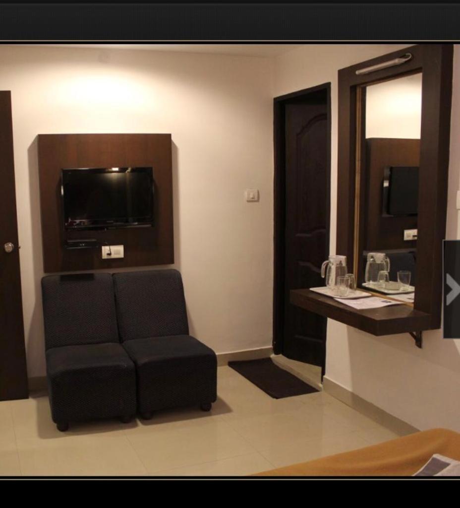 Hotel Aashraya Mysore Eksteriør bilde