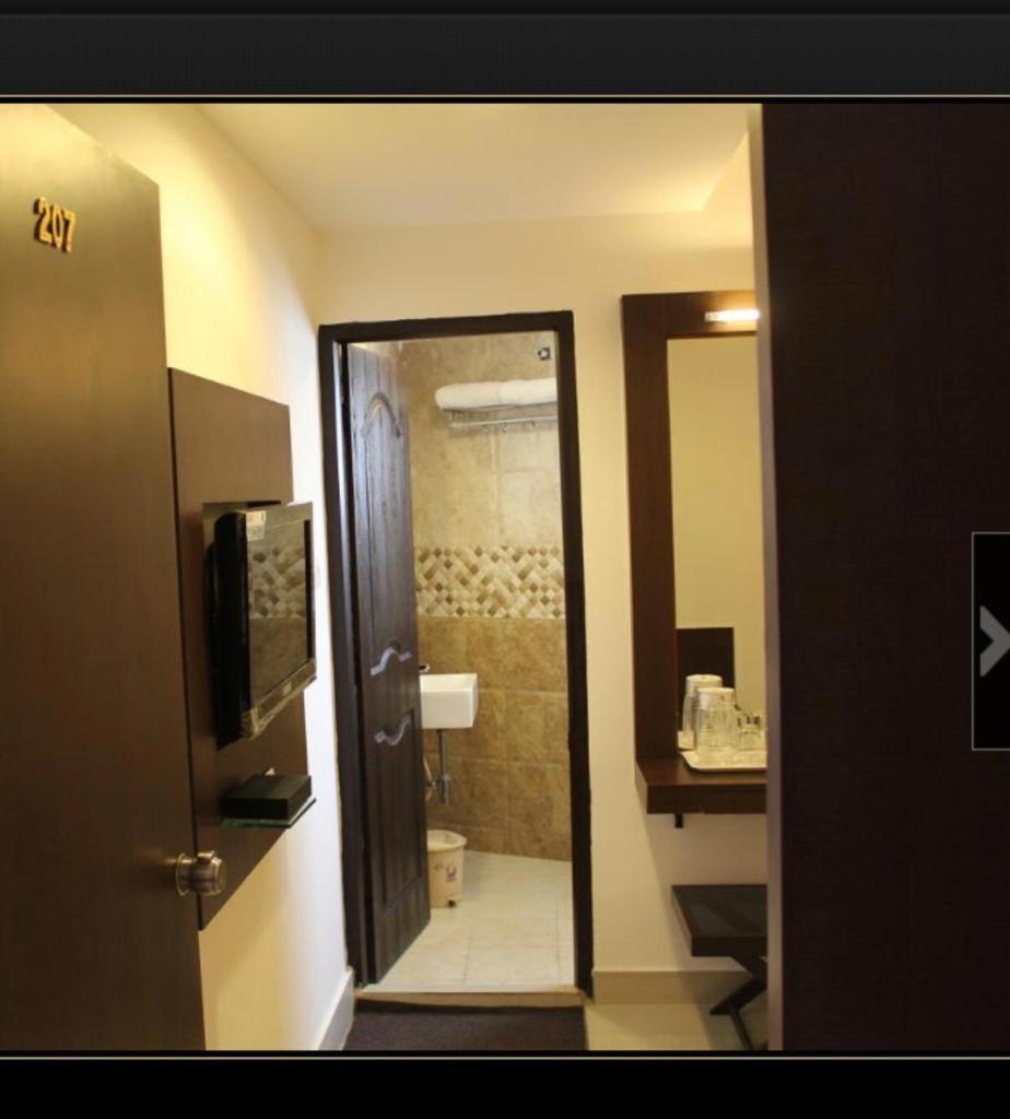 Hotel Aashraya Mysore Eksteriør bilde